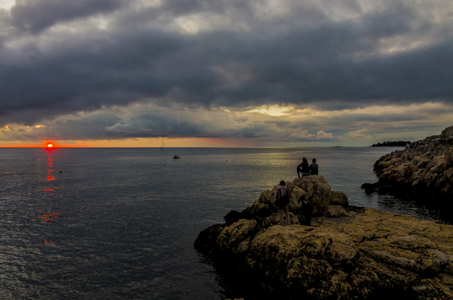 Istrien: ROVINJ> Felsen im Meer