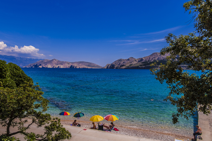 Kvarner: Baska> Am Strand