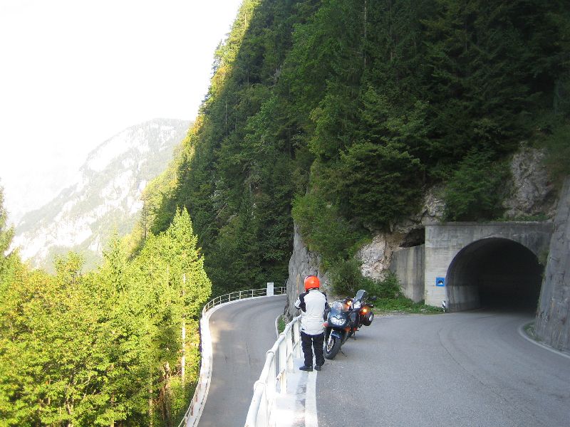 Motorradfahrt nach Liznjan über die Alpen