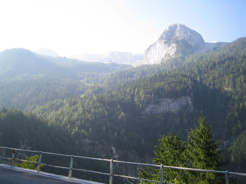 Motorradfahrt nach Liznjan über die Alpen