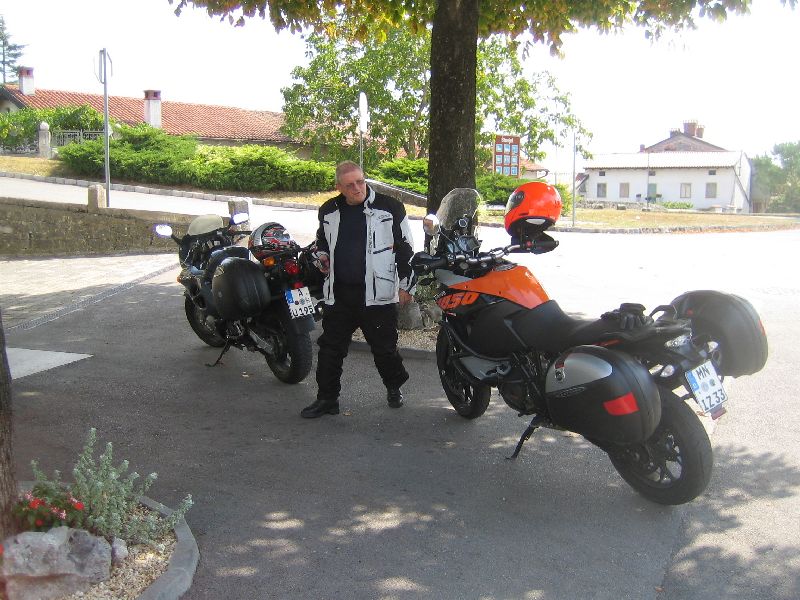 Motorradfahrt nach Liznjan über die Alpen