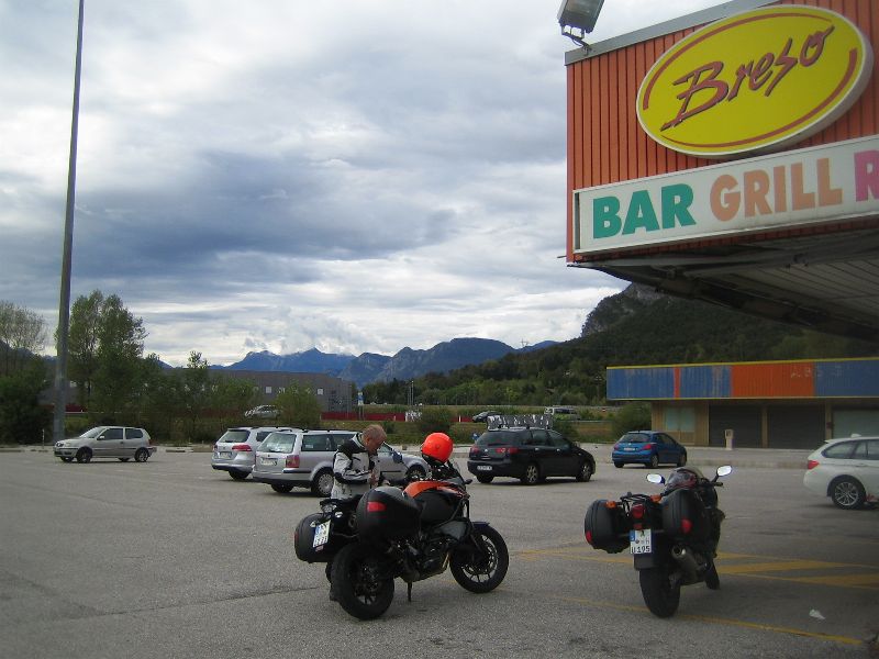 Motorradfahrt nach Liznjan über die Alpen