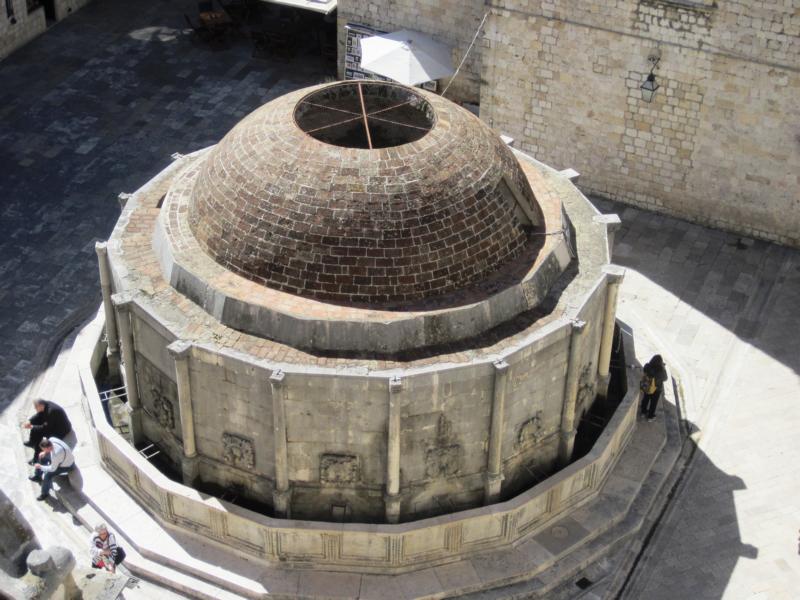 Dalmatien: Dubrovnik, Onofrio Brunnen