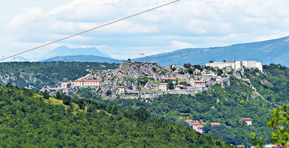 Dalmatien>Die Burg von Knin