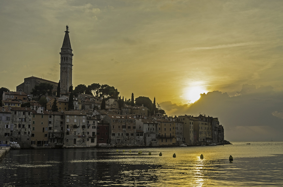 Istrien: ROVINJ> Altstadt bei Sonnenuntergang