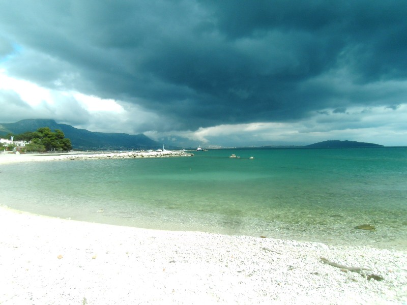 Dalmatien>Kastel Stafilic> Wolken über der Bucht von Kastela