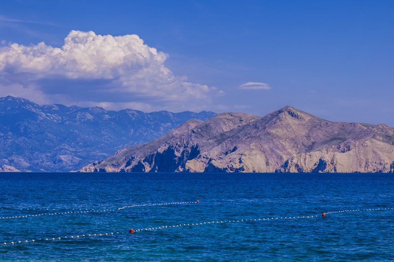 Kvarner: Baska> Felsen im Meer