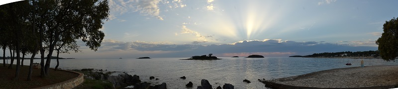 Istrien: VALKANELA >Abends am Strand