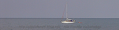 Header Segelboot vor Umag