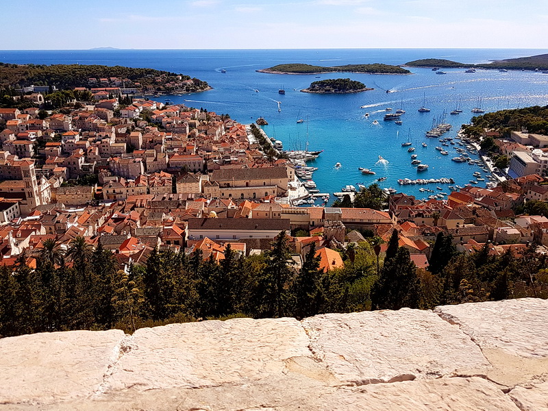 Kalender 2018 Blick auf Hvar von der Festung