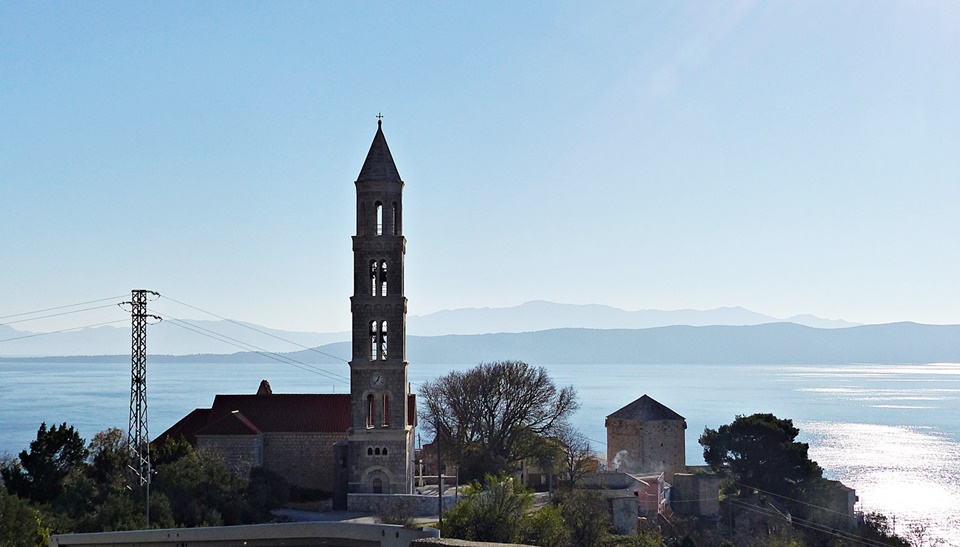 Dalmatien>Die Kirche von Igrane