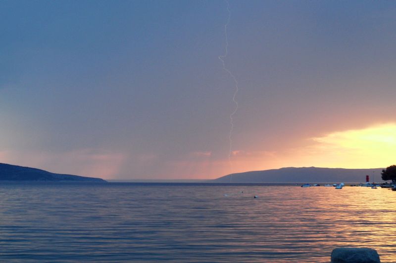 Kvarner: INSEL CRES > Gewitter zwischen Cres und Istrien