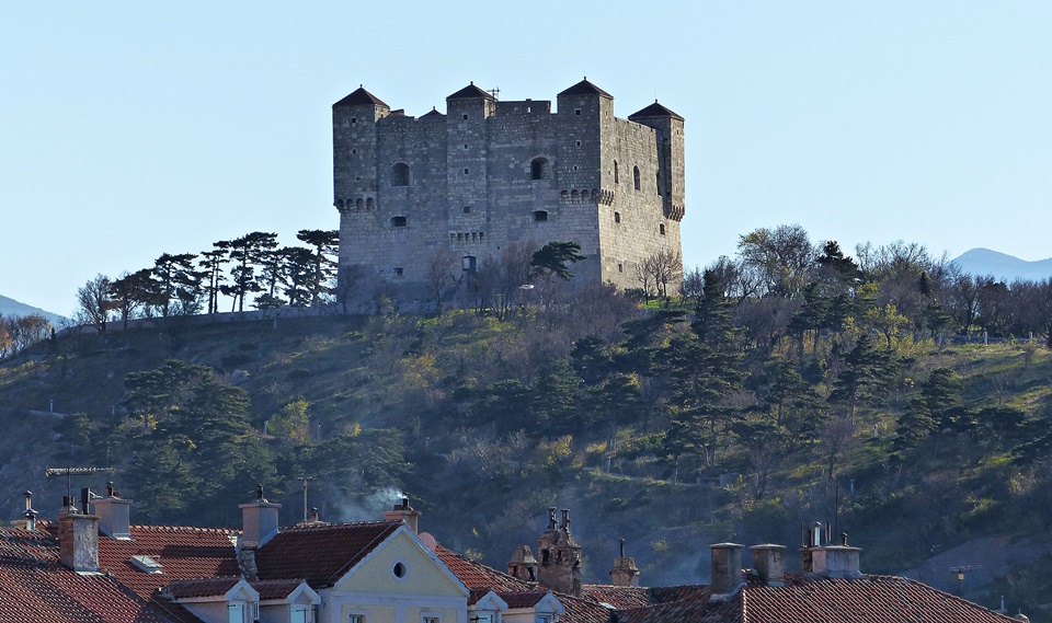 Kvarner>Burg Nehaj