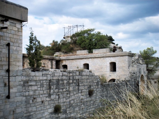 Küstenfestung Forno 8