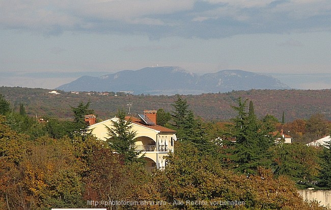 ROVINJSKO SELO > Blick zum Naturpark Ucka > Vojak