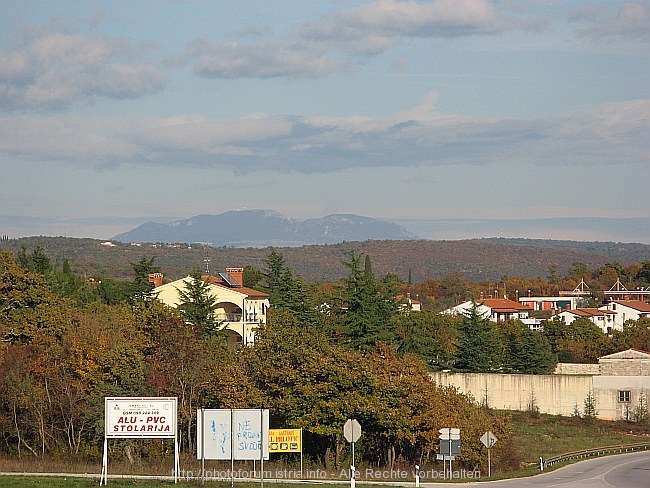 ROVINJSKO SELO > Blick zum Naturpark Ucka > Vojak