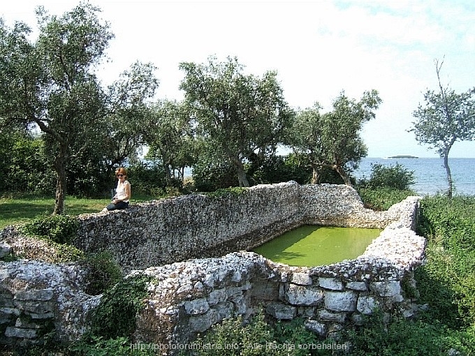 Rovinj > römische Zisterne > Südlich CP Polari