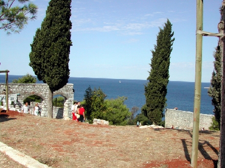 ROVINJ > Basilika Sveta Eufemija > Außenanlage - Rund um Kirche