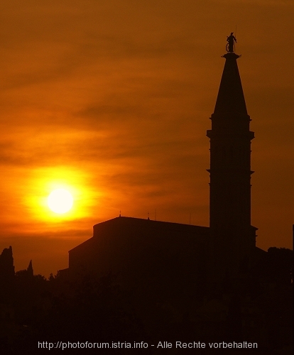 ROVINJ > Abendblick auf die Eufemia