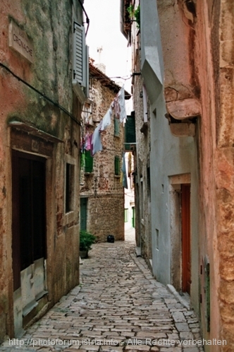 Enge Gasse in der Altstadt Rovinj