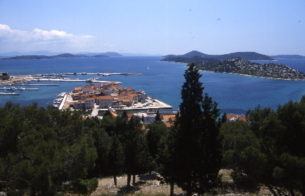 TRIBUNJ > Altstadtinsel - Panoramablick