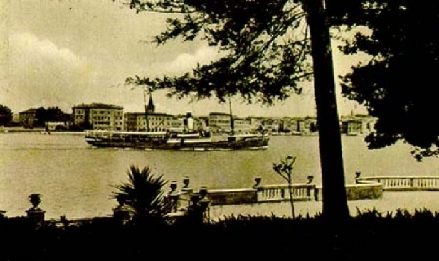 POREC > Alte Postkarte > Otok Nikolablick auf die Altstadt