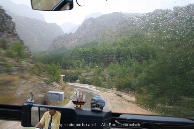 NATIONALPARK PAKLENICA > Zufahrtsstraße