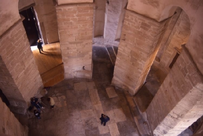 ZADAR > Altstadt > Sveti Donat > Blick von der Galerie im Obergeschoss nach unten