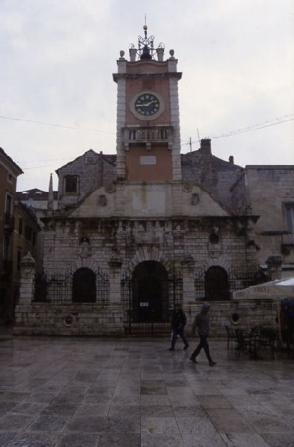 ZADAR > Altstadt > Stadtwache mit Uhrturm