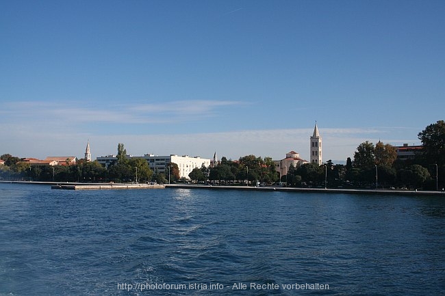 ZADAR > Altstadt > Ausflugsschiff hat abgelegt