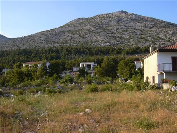 STARIGRAD-PAKLENICA > Gebirge hinterm Apartment