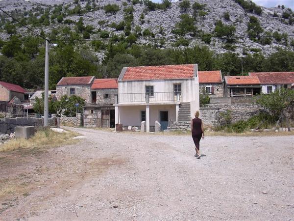 STARIGRAD-PAKLENICA > Altes Dorf