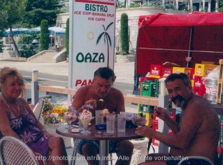 STARIGRAD-PAKLENICA > grüße von - Bistro Oaza