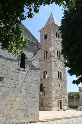 Nin > Kathedrale Sveti Anselm > Glockenturm