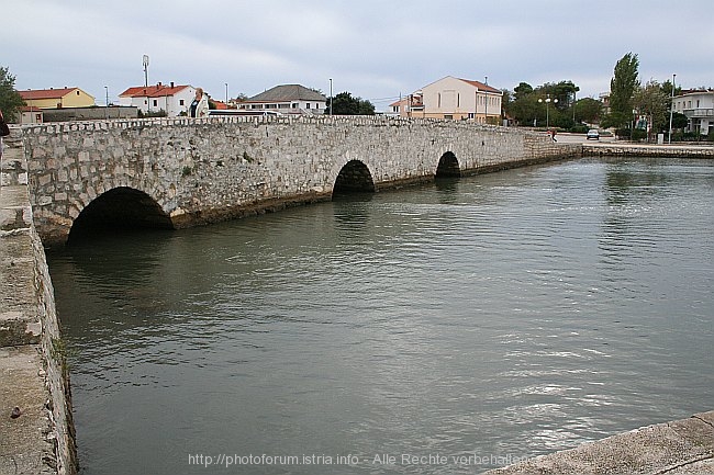 NIN > Brücke