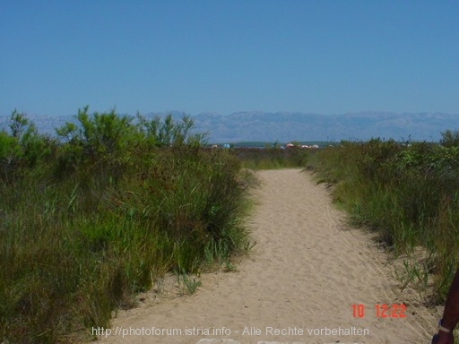 Sandweg zum Traumstrand