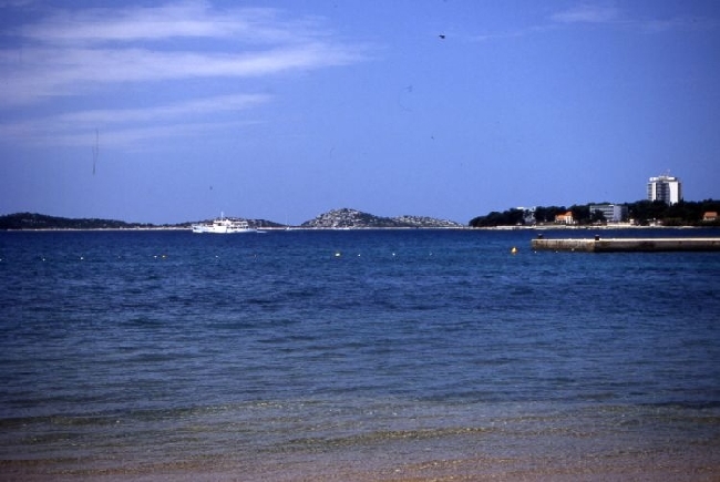 VODICE > Hotel Punta und Fährschiff nach Sibenik