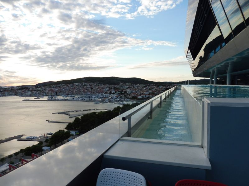 VODICE Dalmatien Blick vom Olympia Sky Hotel 4