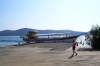 SIBENIK-SOLARIS > Ausflugsboot und im Hintergrund die Insel Zlarin