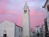 Kirche in Fazana behütet vom Regenbogen