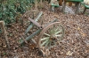 KOTLI > Ackergerät im Herbstlaub KOTLI > Ackergerät im Herbstlaub