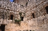GEWOELBE DIOKLETIANPALAST > UNESCO-Ausstellung > Palastmauern mit Blick ins Freie