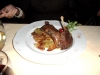 VRSAR > Konoba Petra > Gänsekeule mit Bratkartoffeln