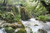 NATIONALPARK PLITVICER SEEN > Jezero Milanovac Kalksinterbarriere zum Jezero Gavanovac