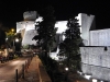 Dalmatien: DUBROVNIK > Stadtmauer am Abend