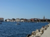 Istrien: POREC > Taxiboot vor Hafenkulisse