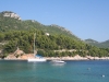 Dalmatien: TRSTENIK auf Peljesac > ankernde Boote