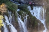 Landesinnere: PLITVICER SEEN > Wandern am Wasserfall