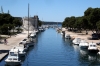 Dalmatien: TROGIR> Hafenstrasse in Trogir