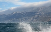 Kvarner: FÄHRANLEGESTELLE ZIGLJEN [Pag) Blick zum Festland und das  Velebitgebirge bei Bura